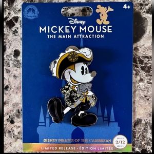 Mickey mouse main attraction pirates of the Carribean pin